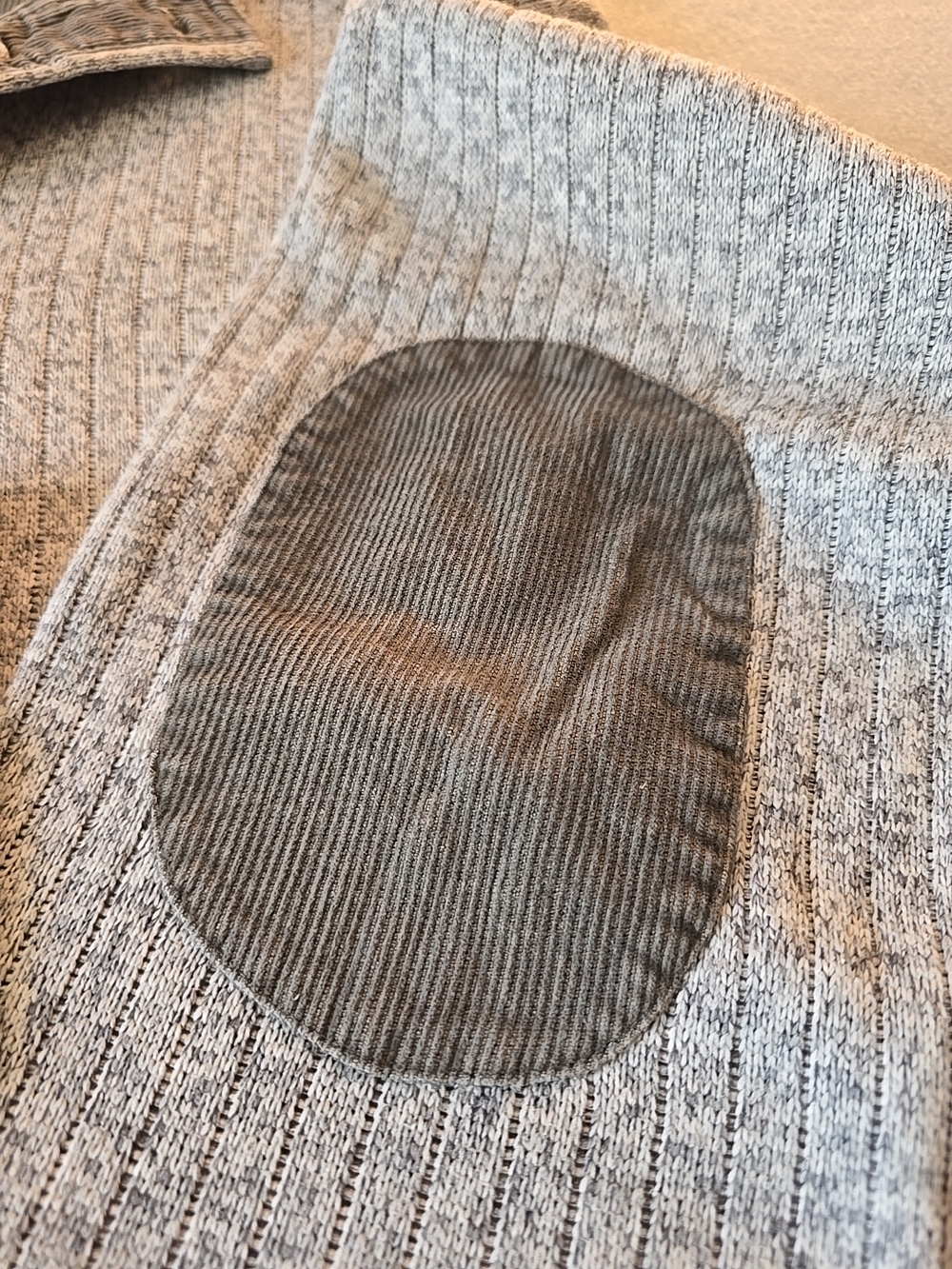 VTG Weatherproof Men’s Grey Knit Zip-Up Sweater with Cream Sherpa Collar - Picture 4 of 8